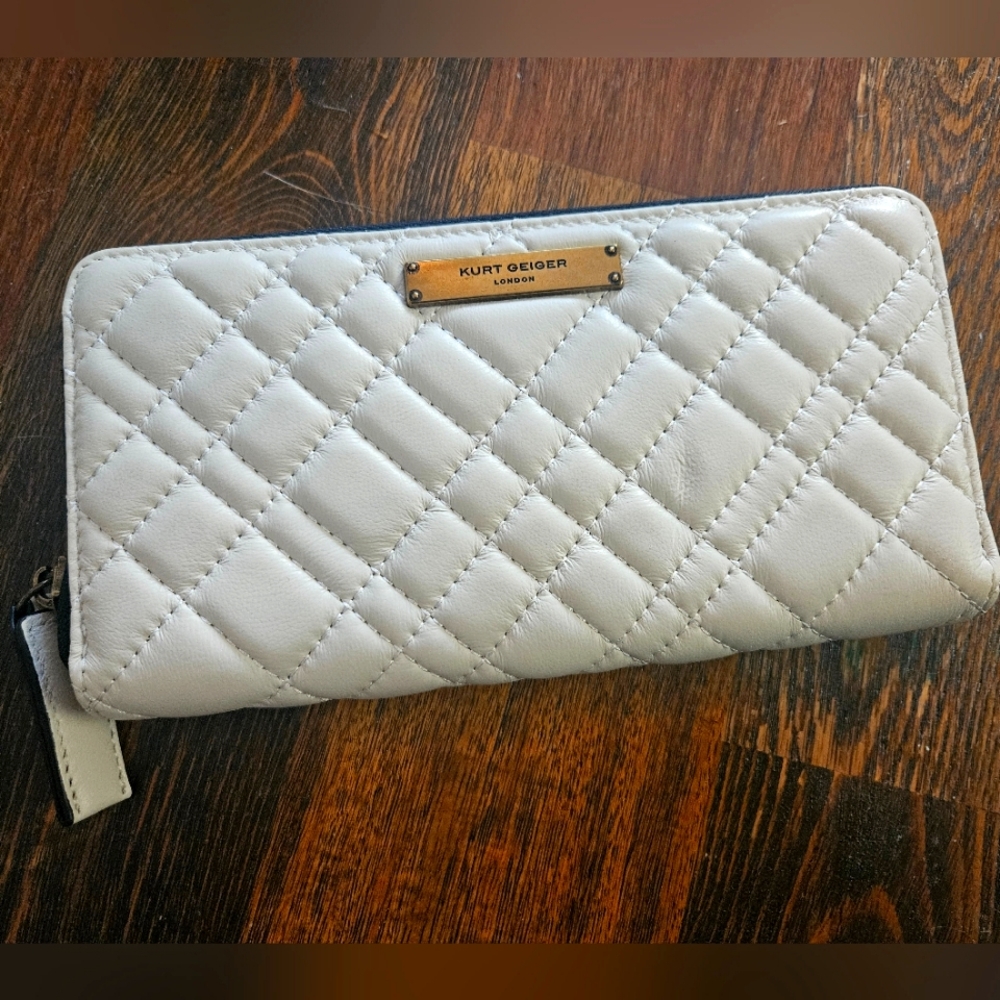 Kurt Geiger London Cream Quilted Wallet Perfect Condition Zip Around